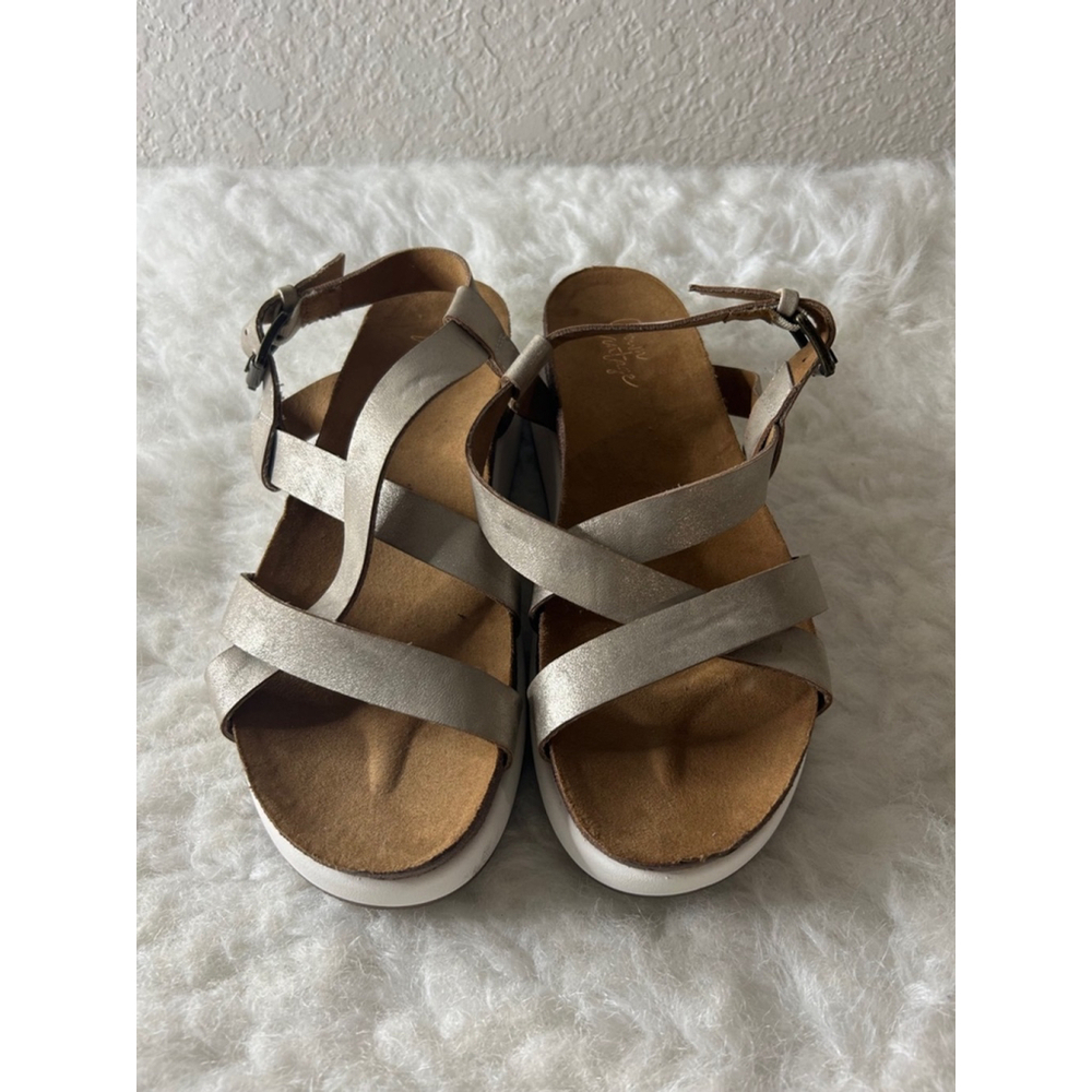 Crown Vintage Metallic Gold Sandals Women Size 7.5M